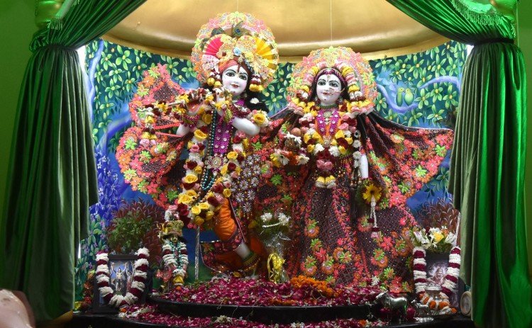 ISKCON Prayagraj - ISKCON Prayagraj Kashi Raj nagar, A/161, Baluaghat, Mutthi Ganj, Prayagraj, Uttar Pradesh 211003, India
