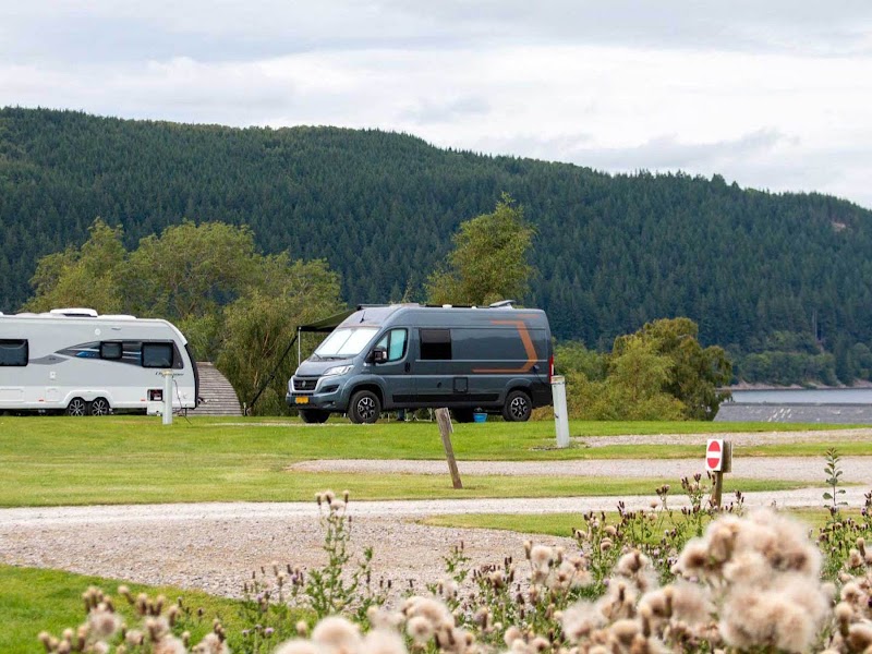 Loch Ness Shores Camping and Caravanning Club Site - Loch Ness Shores Camping and Caravanning Club Site Monument Park Lower, Foyers, Inverness IV2 6YH, UK
