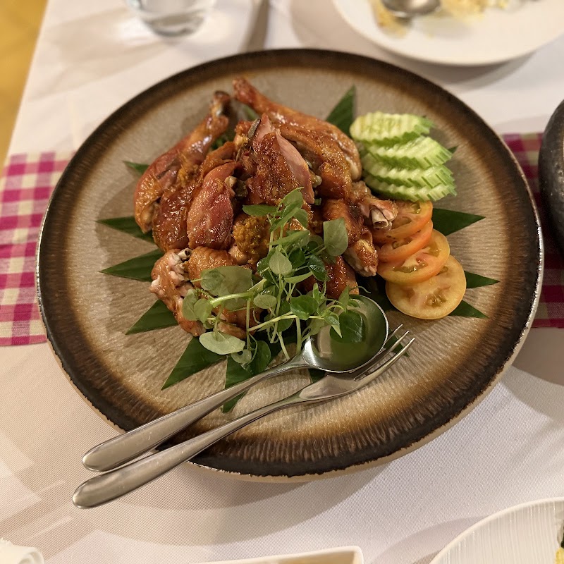 Malis Restaurant - Norodom Blvd - Malis Restaurant - Norodom Blvd, Phnom, 136 Norodom Blvd, Penh 12301, Cambodia