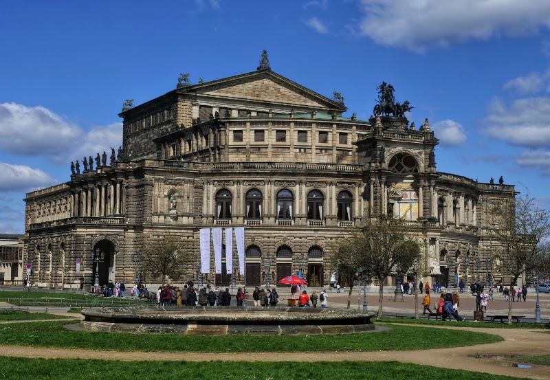 Semperoper Dresden - Semperoper Dresden, Theaterplatz 2, 01067 Dresden, Germany