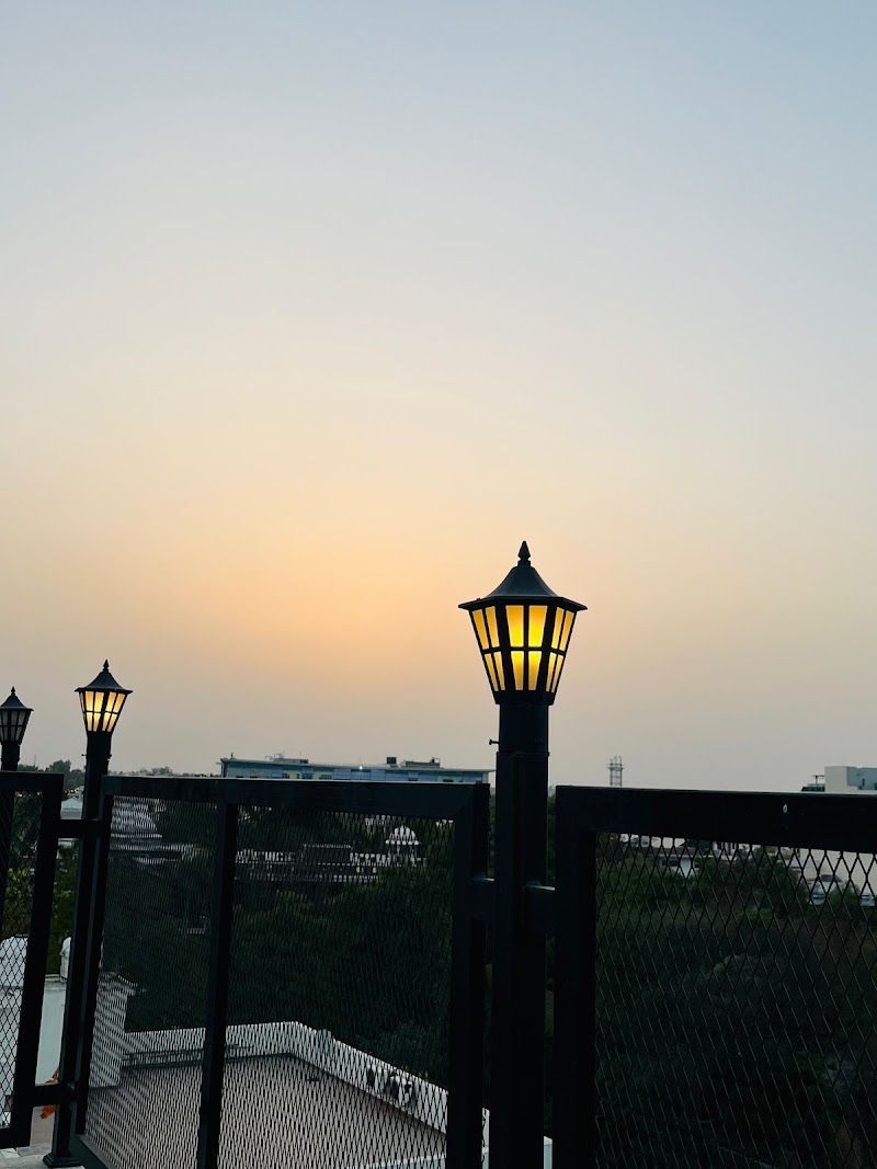 PurplePetalHotel - PurplePetalHotel Maharshi Dayanand University, Vinay Nagar, Rohtak, Haryana 124001, India