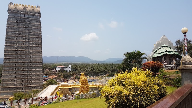 Shri Shanishwara Temple - Shri Shanishwara Temple 3FVM+F9P, Murudeshwar Temple Hwy, Murdeshwar, Karnataka 581350, India