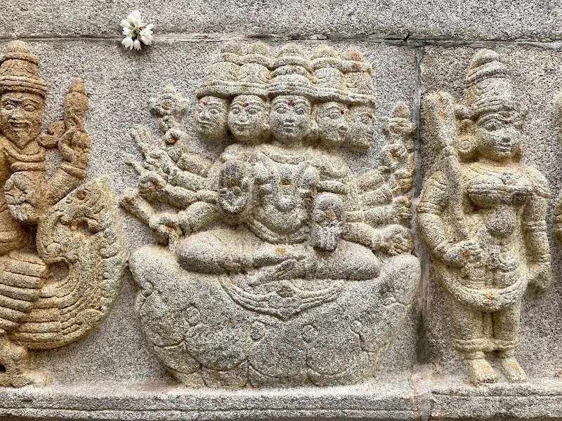 Kote Sri Prasanna Venkataramana Swamy Temple - Kote Sri Prasanna Venkataramana Swamy Temple 39, Krishna Rajendra Rd, Kalasipalya, Bengaluru, Karnataka 560018, India
