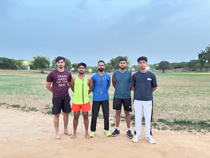 The Mountain Running Club - The Mountain Running Club L- 122 street no-6, Baba Auto Market, Shani Bazar Rd, Block L, Devli, Sangam Vihar, New Delhi, Delhi 110080, India