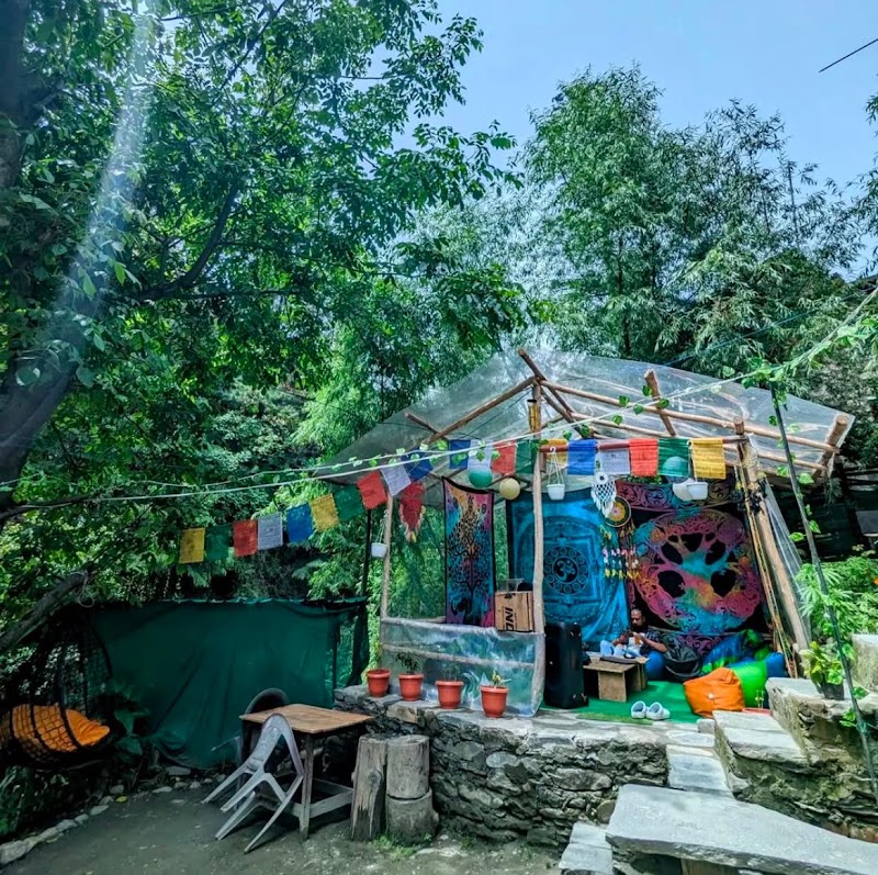 Riverview Cafe - Riverview Cafe Riverview Cafe, H9R2+JCX infront of SBI bank, market, Jibhi, Rashala, Himachal Pradesh 175123, India