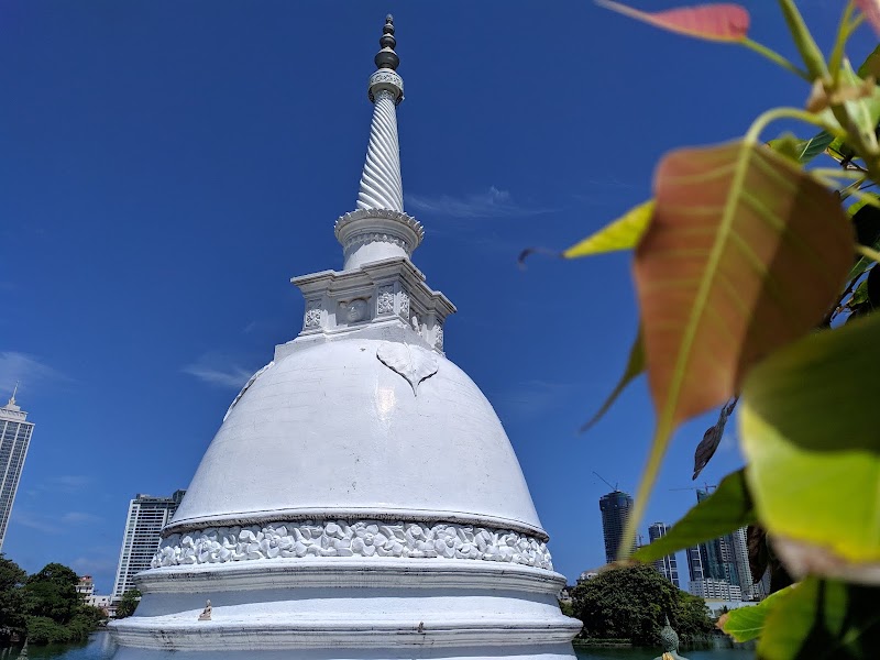 Seema Malakaya Temple - Seema Malakaya Temple, WV83+QR3, Sir James Pieris Mawatha, Colombo, Sri Lanka
