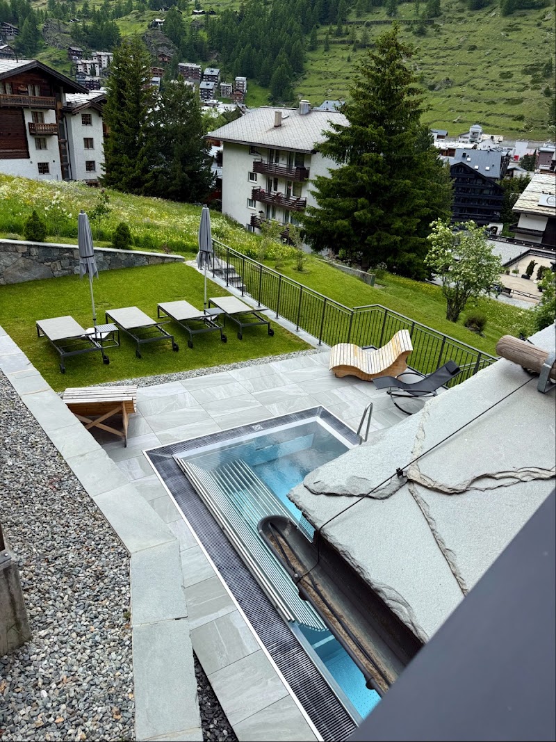 Alpine Lodge Colosseo - Alpine Lodge Colosseo Wiestistrasse 122, 3920 Zermatt, Switzerland