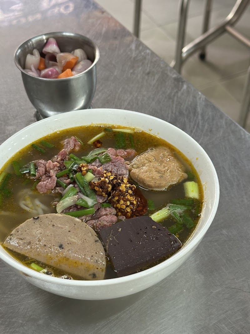 Bún Bò Mệ Mui - Bún Bò Mệ Mui 63 Lê Hồng Phong, Hải Châu, Đà Nẵng 550000, Vietnam