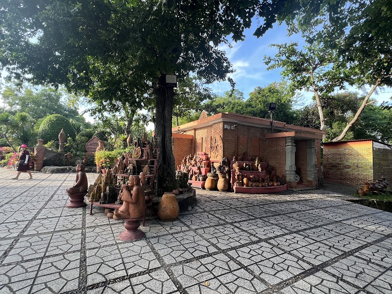 Po Nagar Temple - Po Nagar Temple 61 Hai Tháng Tư, Bắc Nha Trang, Khánh Hòa 650000, Vietnam