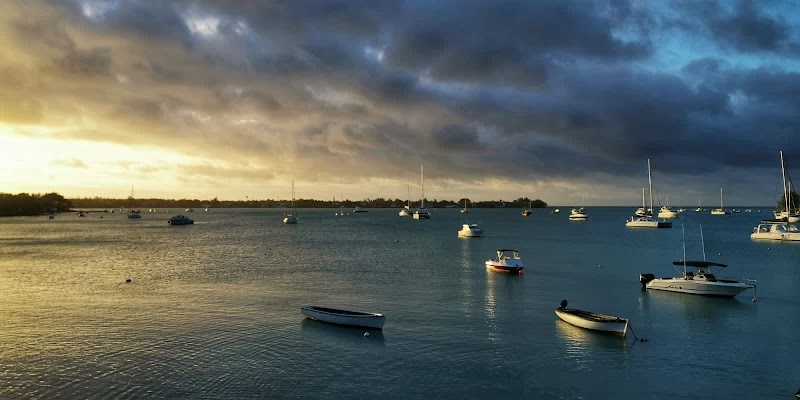 Beach House Restaurant & Bar - Beach House Restaurant & Bar, Royal Rd., B13, Grand Baie, Mauritius