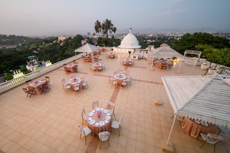 Hotel Hilltop Palace - Hotel Hilltop Palace, 5, Ambavgarh, Fateh Sagar Lake, Udaipur, Rajasthan 313004, India