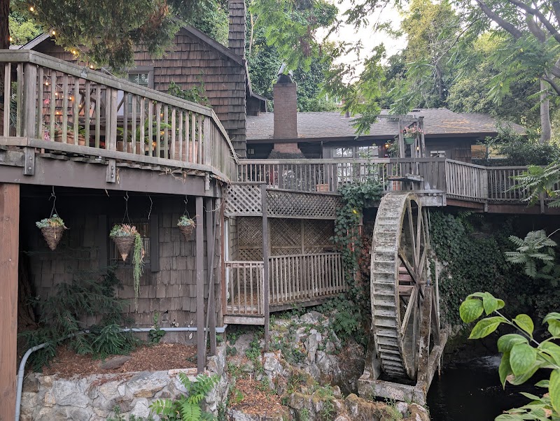 Babbling Brook Inn - Babbling Brook Inn 1025 Laurel St, Santa Cruz, CA 95060, USA