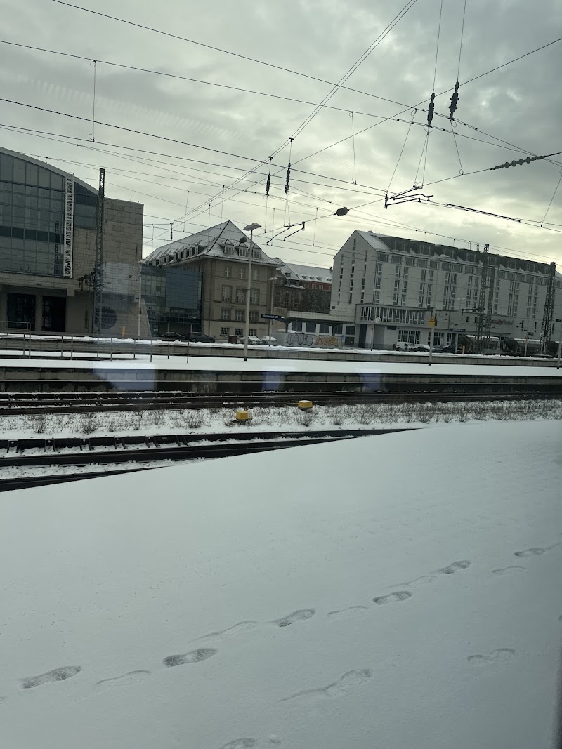 Darmstadt (Hbf) - Darmstadt (Hbf), Zweifalltorweg West-/Hinterseite des Hbf, 64293 Darmstadt, Germany