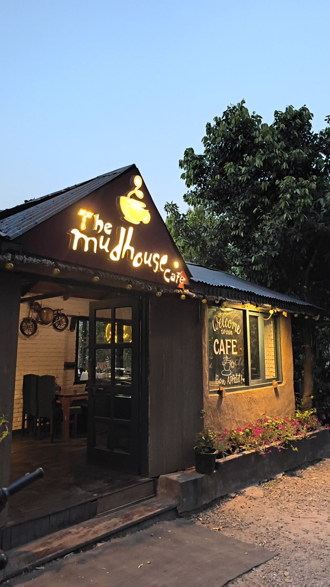 The Mud House Cafe - The Mud House Cafe Main Nainital Highway, Nanital Jeliokot, road, Dolmar, Uttarakhand 263127, India