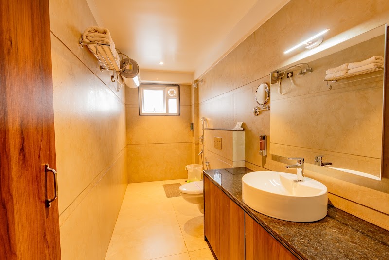 Hotel Tenzing Glory - 4 star hotel in Darjeeling - Hotel Tenzing Glory - 4 star hotel in Darjeeling, AJC Bose Road, 1 Lal Kothi Road, Gandhi Rd, opposite to Principal Secretary House, Rajbari, Darjeeling, West Bengal 734101, India