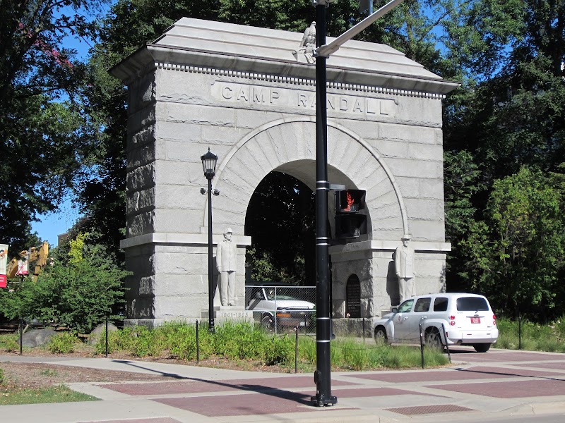 University of Wisconsin–Madison - University of Wisconsin–Madison, 500 Lincoln Dr, Madison, WI 53706, USA