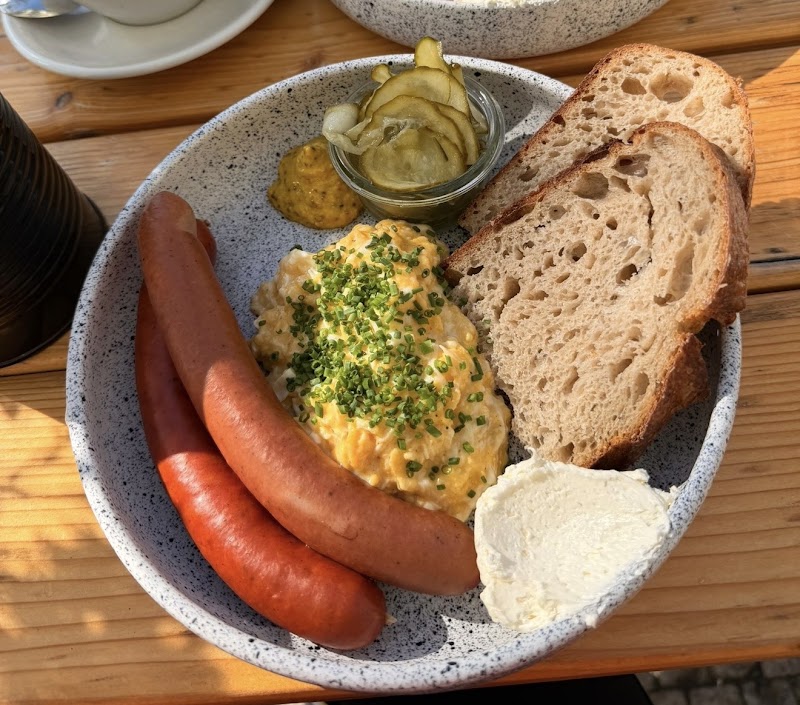 Café Jen - Café Jen Kodaňská 37, 101 00 Praha 10-Vršovice, Czechia