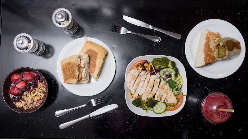 Fresh and Organic Cafe - Fresh and Organic Cafe 174 Drury Ln, London WC2B 5QF, UK