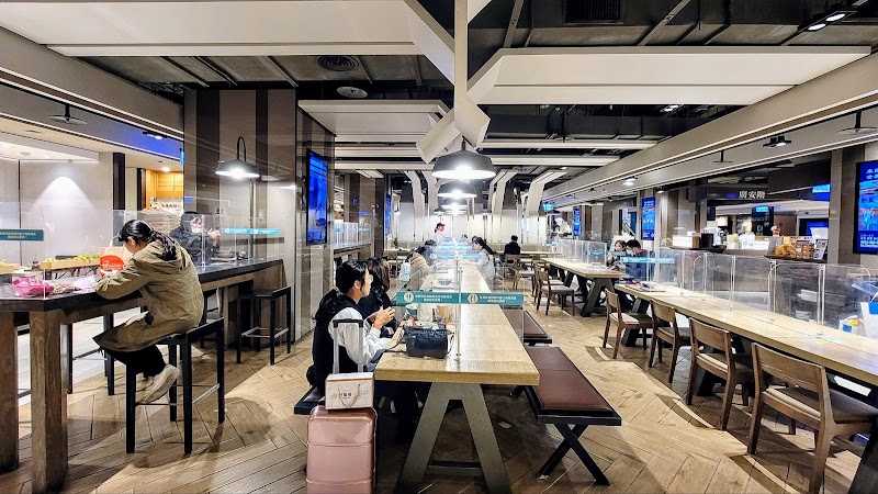 Shin Kong Mitsukoshi Taipei Station Store - Shin Kong Mitsukoshi Taipei Station Store 100, Taiwan, Taipei City, Zhongzheng District, Liming Village, 忠孝西路一段66號