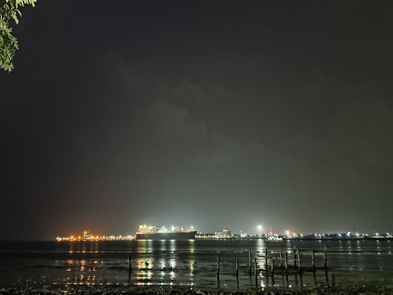 Mahatma Gandhi Beach - Mahatma Gandhi Beach, Kerala 682001, India