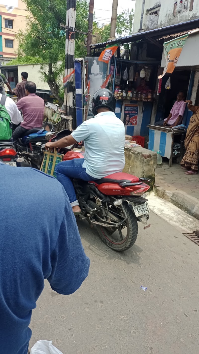 Dhakuria Bus Stand - Dhakuria Bus Stand, Gariahat Rd, Jodhpur Park, Kolkata, West Bengal 700031, India
