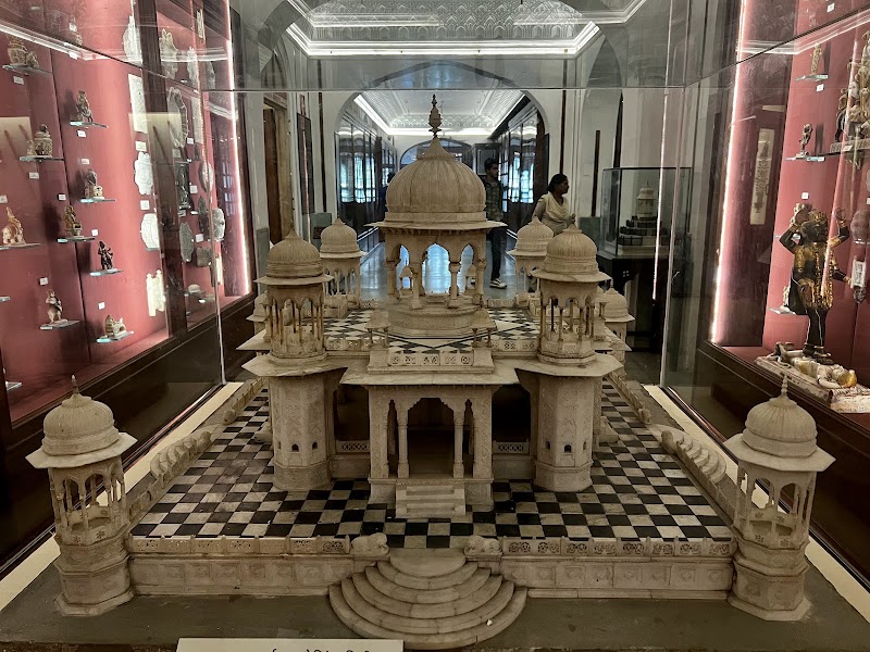 Albert Hall Museum - Albert Hall Museum Ram Niwas Garden, Ashok Nagar, Jaipur, Rajasthan 302004, India