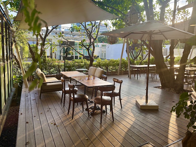 Baan Ying Plant-Based - Thai Vegan All Day Dining & Wine Bar