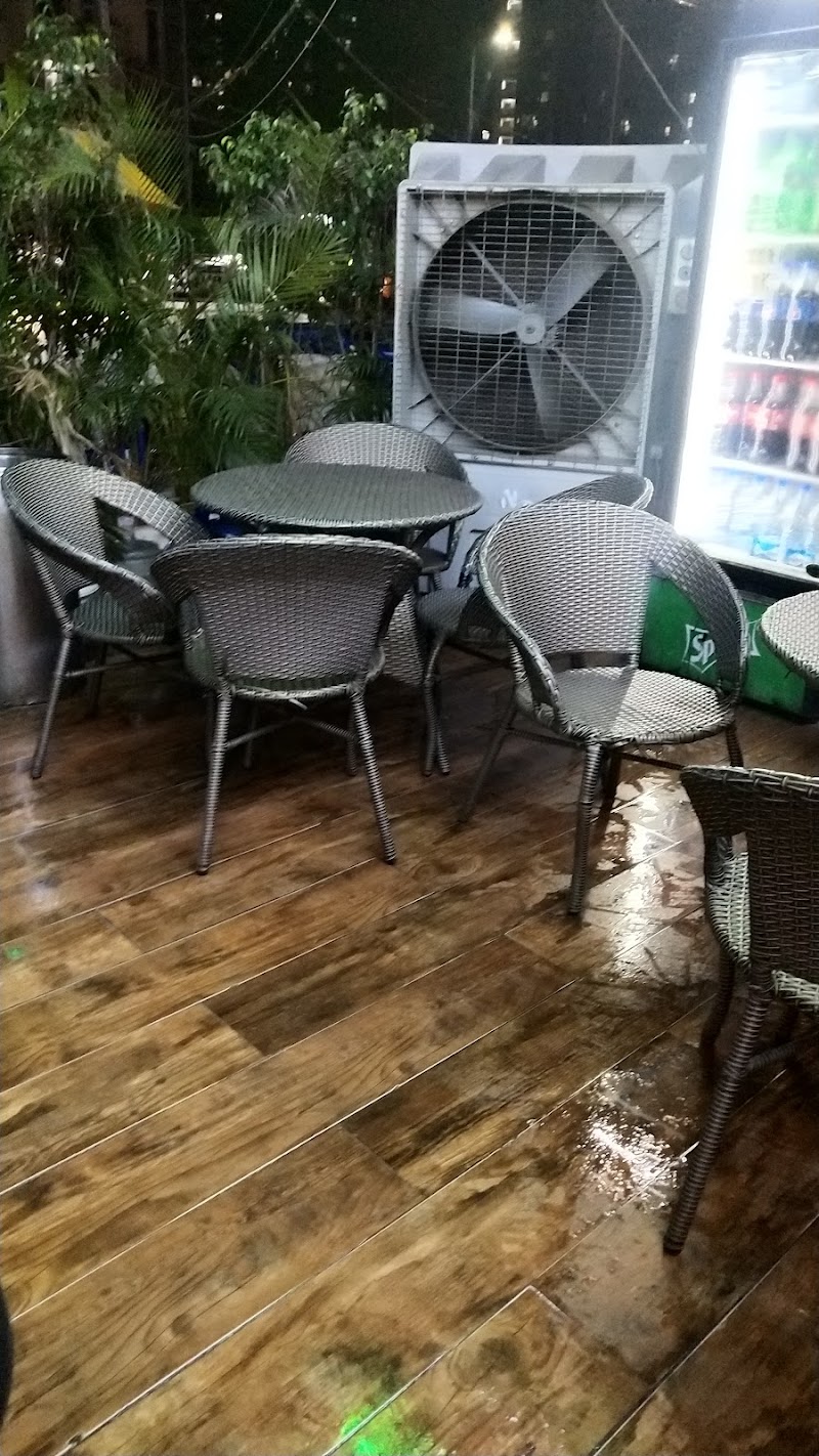Cold Rock Cafe