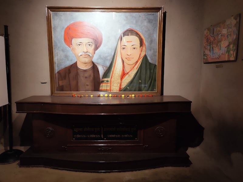 Mahatma Phule Wada - Mahatma Phule Wada Ganj Peth, Pune, Maharashtra 411042, India