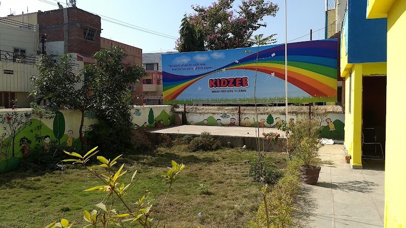 KIDZEE SUNDER NAGAR - KIDZEE SUNDER NAGAR, 59,Sunder Nagar, Beside Air NCC office,Opposite Punjab Kufli, near Post office and Hanuman Temple, Sunder Nagar, Raipur, Chhattisgarh 492013, India