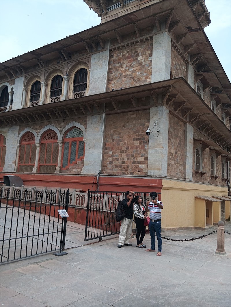 Albert Hall Museum main gate - Albert Hall Museum main gate WR69+CXX, Ram Niwas Garden, Ashok Nagar, Jaipur, Rajasthan 302004, India