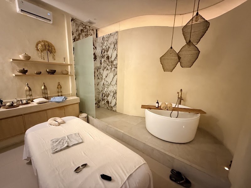 Jaens Spa Center Ubud - Jaens Spa Center Ubud Jl. Raya Pengosekan Ubud, Ubud, Kecamatan Ubud, Kabupaten Gianyar, Bali 80571, Indonesia