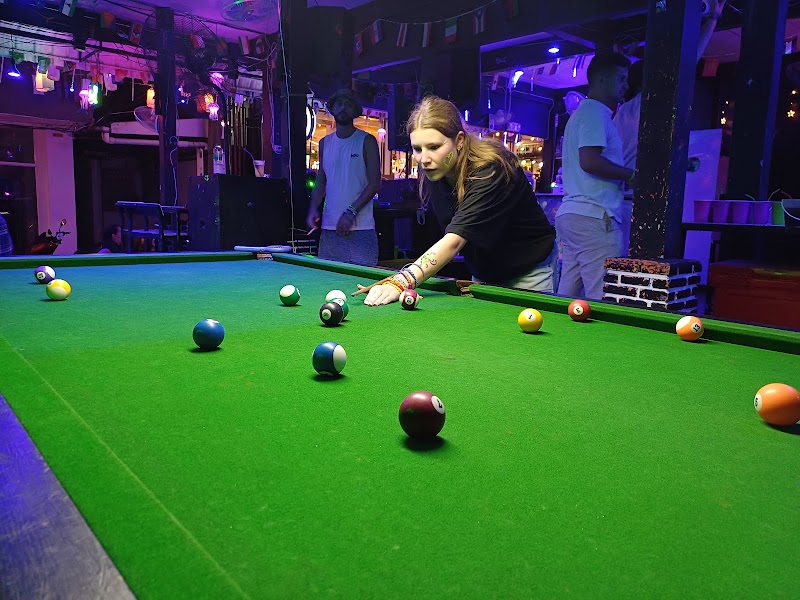 Moonland Bar - Moonland Bar, 127, Haad Rin, Amphoe Ko Pha-ngan, Chang Wat Surat Thani 84280, Thailand