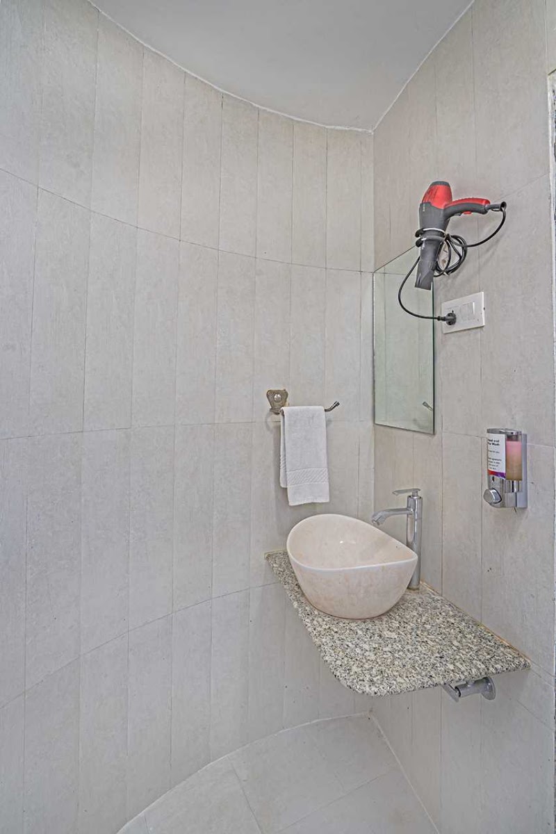 Sterling Gir - Sterling Gir, Rudra Resort Rd, near Hiran River, Chitrod, Sasan Gir, Gujarat 362135, India