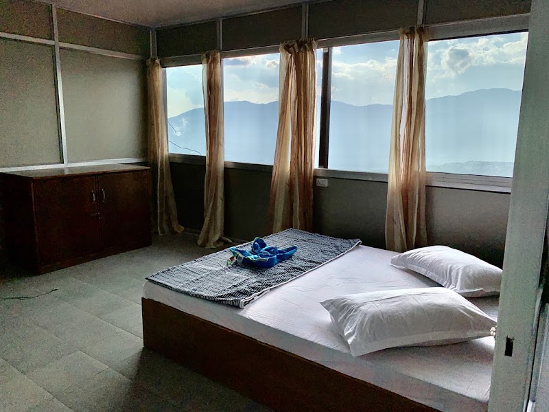 Backpackers Abode - Backpackers Abode 5th Floor, Union Bank Building, Opposite to Coffee Shop, New Market, Mahatma Gandhi Marg, Vishal Gaon, Gangtok, Sikkim 737101, India