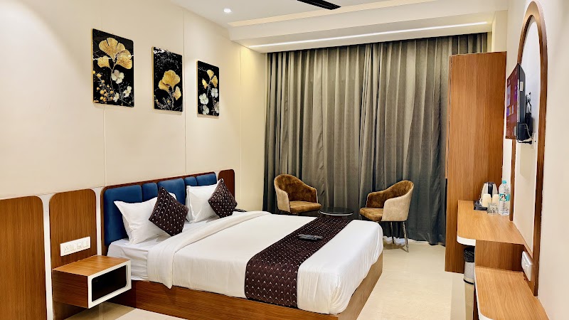 Hotel Mantri Ji - Hotel Mantri Ji A-6/5 Mahakal vanijya Kendra, Nanakheda, Mahakal Vanijya, Ujjain, Madhya Pradesh 456010, India