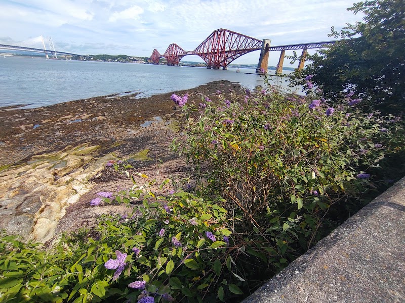 Forth Bridge Memorial, South Queensferry - Forth Bridge Memorial, South Queensferry, Queensferry, South Queensferry EH30 9TB, UK