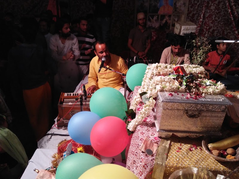 Anand dham gaudiya ashram - Anand dham gaudiya ashram, Sri Premanand Rd, near Gouri Gopal Vraddhashram, Chaitanya Vihar, Vrindavan, Rajpur Khadar, Uttar Pradesh 281121, India