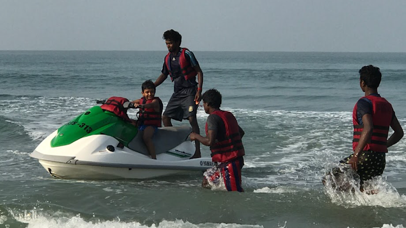 Frank Water sports at Gonsua Betalbatim Beach