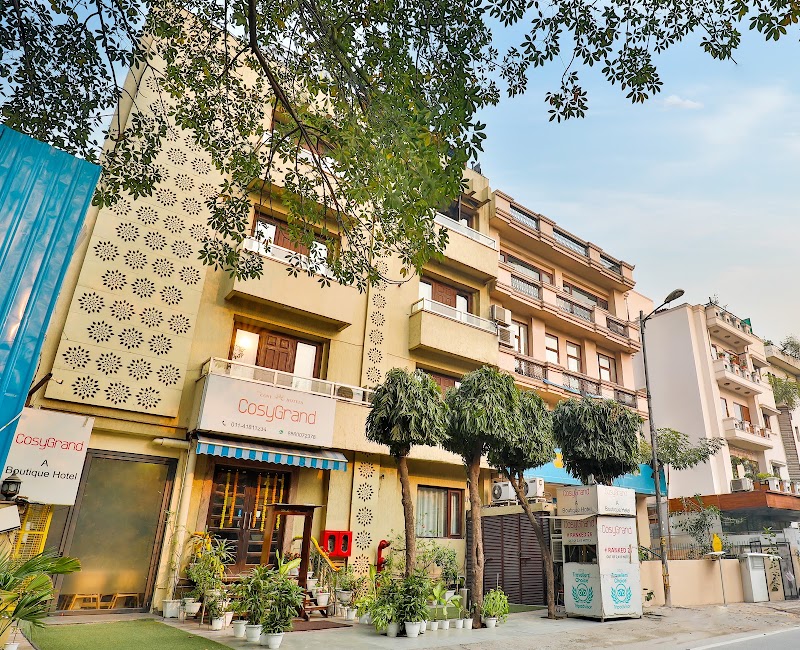 Cosy Grand @Chanakyapuri by The Cosy Hotels - Cosy Grand @Chanakyapuri by The Cosy Hotels Aradhana Enclave, 13, Ring Rd, Sector 13 R K Puram, R. K. Puram, Sector - 13, New Delhi, Delhi 110066, India