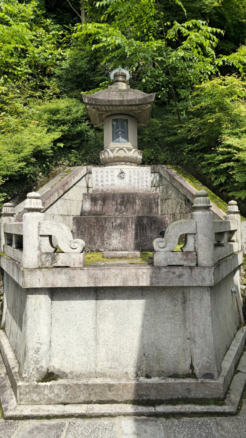 Kiyomizu-dera, Sanjunoto Pagoda - Kiyomizu-dera, Sanjunoto Pagoda 1 Chome Kiyomizu, Higashiyama Ward, Kyoto, 605-0862, Japan