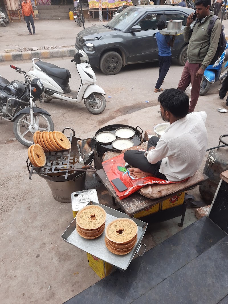 SWAMI SWEETS - SWAMI SWEETS, Inside jassusar gate under, B.K School, Old Bikaner, Bikaner, Rajasthan 334001, India