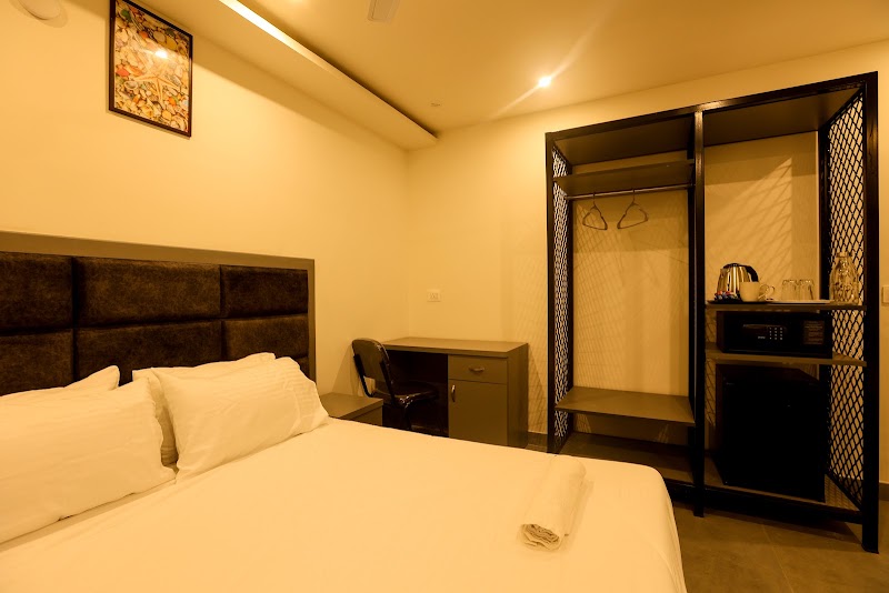 Coastal Pearl Hotel Miramar Panaji - Coastal Pearl Hotel Miramar Panaji house No, Dukes Villa, 13/394/2, near Ajit Kamat Hospital, Miramar, Panaji, Goa 403001, India