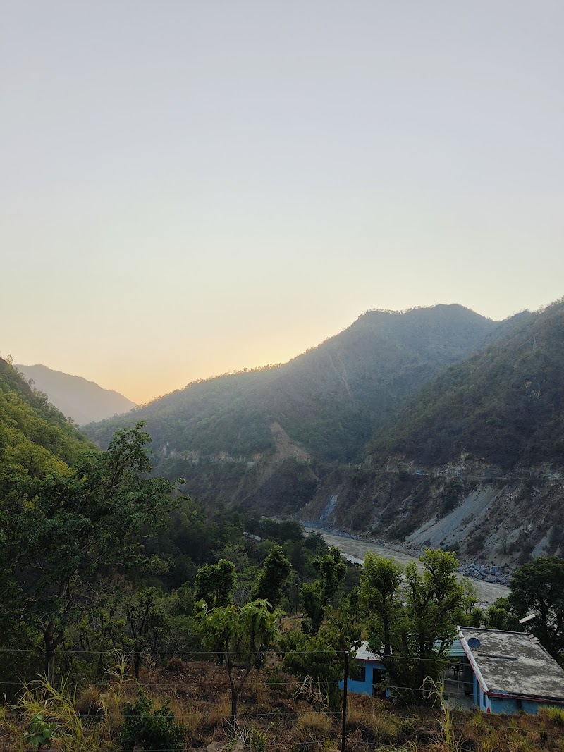 Tiny Farm Fort - Tiny Farm Fort, Dhunar Gaon, Neelkanth Road, near Phoolchatti Ashram, Gram, Kota, Rishikesh, Uttarakhand 249304, India