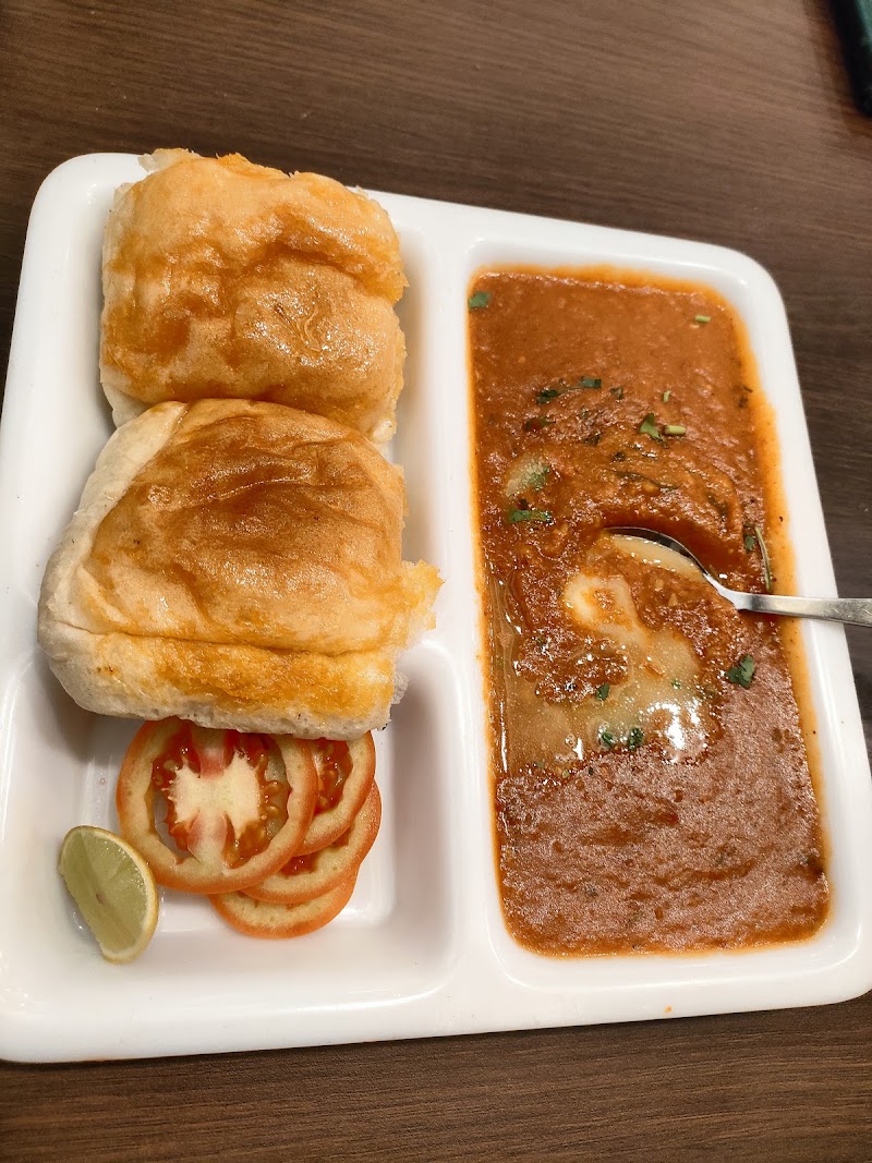 Rasoi Pure Veg - Rasoi Pure Veg Shop No. 18 & 19, Porwal Tower, Cinemax Rd, near Navrang Hotel, Vagad Nagar, Beverly Park, Mira Road East, Thane, Mira Bhayandar, Maharashtra 401105, India