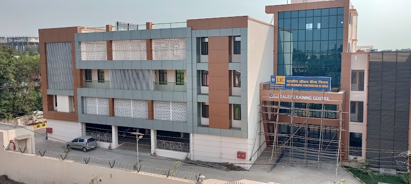 LIC Branch BO 2 Bhilai - LIC Branch BO 2 Bhilai, 58VR+JQX, State Bank Colony, Sector 6, Bhilai, Chhattisgarh 490006, India