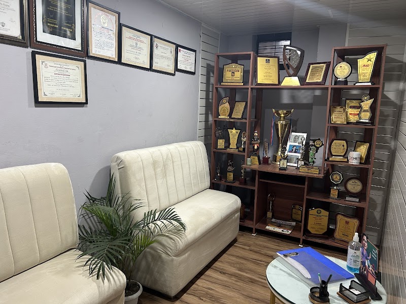 Dr. Ela Gupta - Dr. Ela Gupta C-5 bungalow,opposite harmone hospital first left turn from gate no -1 ,Ashoka Ratan, C-5, Talking Threads, bungalow, The insititute Mental wellness, opposite ayush hospital, Adarsh Nagar, LIC Colony, Mowa, Raipur, Chhattisgarh 492009, India