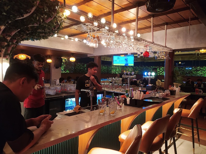 Highgarten Pub - Highgarten Pub 3rd floor, 53, Church St, above Starbucks, Haridevpur, Shanthala Nagar, Ashok Nagar, Bengaluru, Karnataka 560001, India