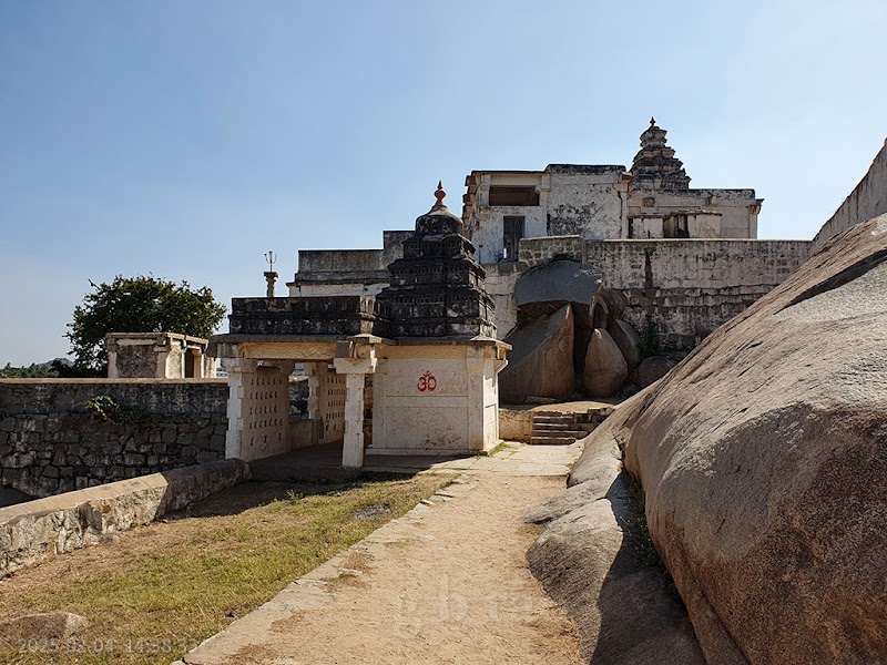 Chintamani Matha Anegundi - Chintamani Matha Anegundi, 8FXV+44C, Anegundi, Karnataka 583227, India
