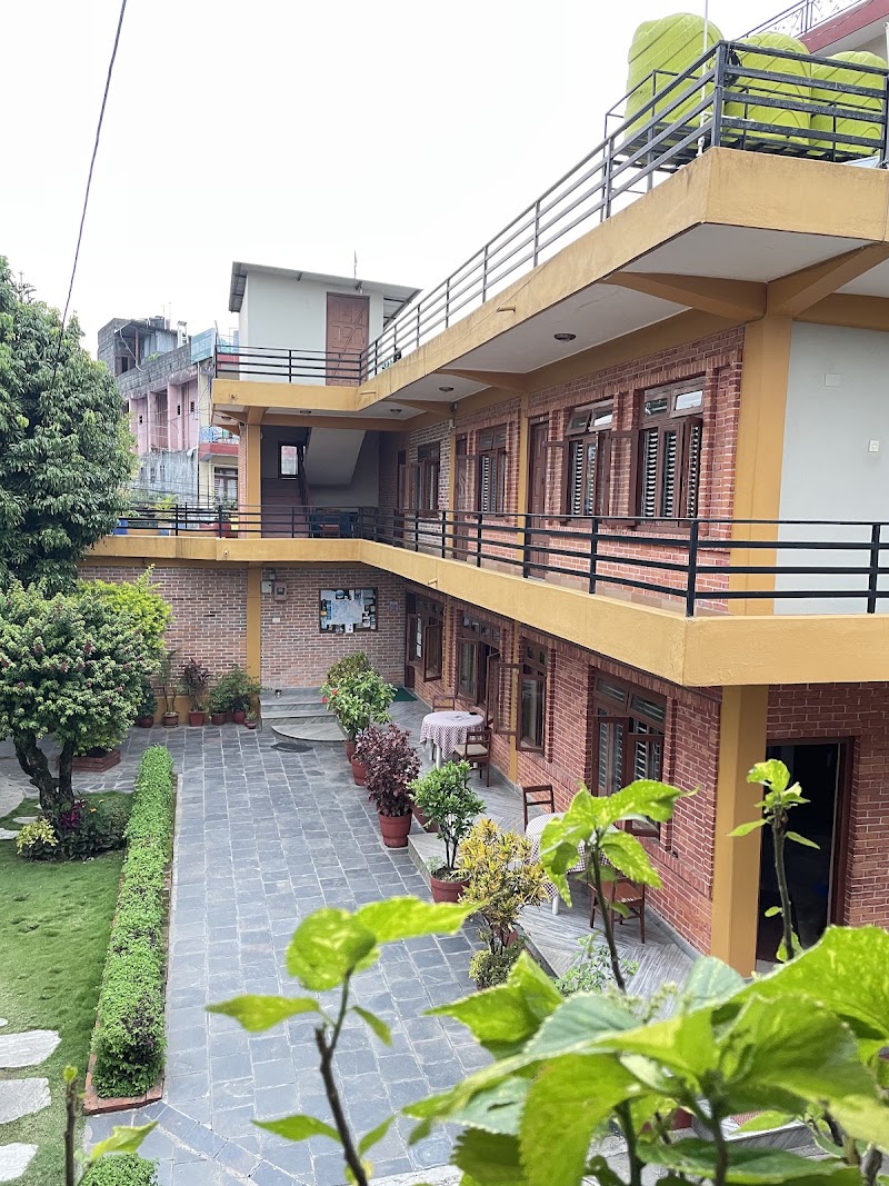 New Tourist Guest House - New Tourist Guest House Lakeside Rd, Pokhara 33700, Nepal